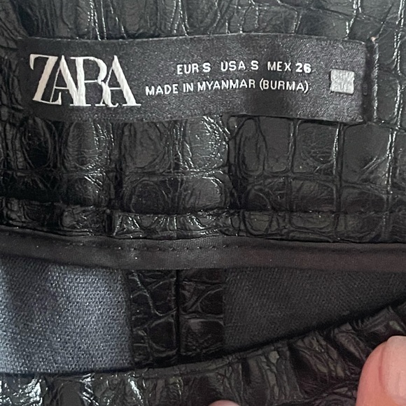 Zara Black Faux-Leather Pants - Picture 4 of 4